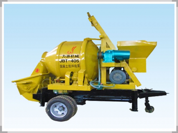 混凝土攪拌拖泵多少錢？哪家好？